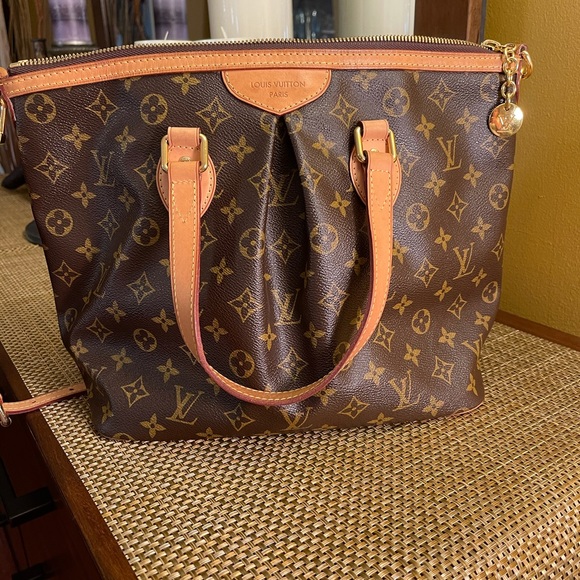 Authentic LV Monogram Palermo  Tote with Shoulder Strap - Picture 8 of 17
